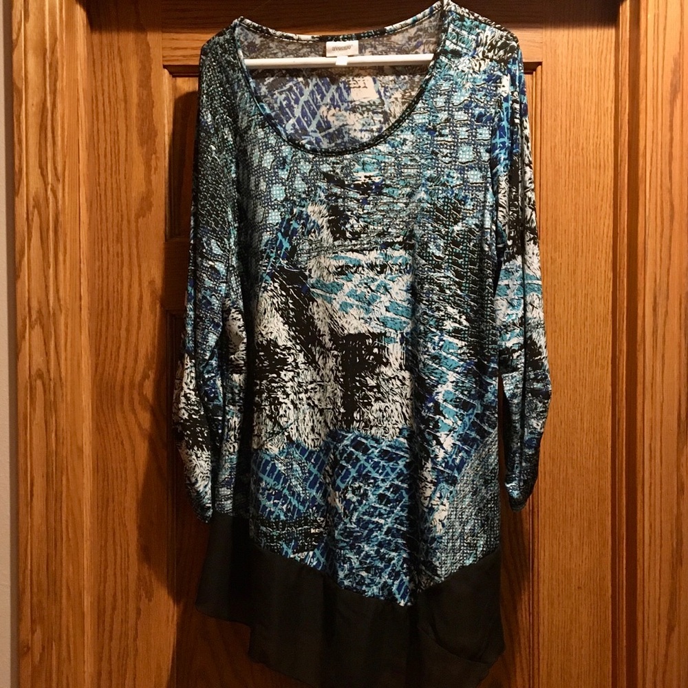 Sharkbite Hem Avenue Top